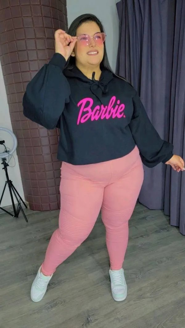 SUETER CROP TOP ESTAMPADO BARBIE