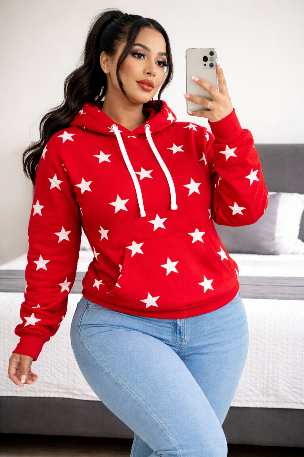 SUETER DE ESTRELLAS CON BOLSILLOS DELANTEROS - Imagen 2