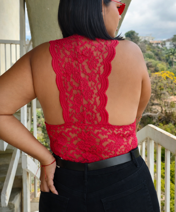 BODY DE BLONDA UNICOLOR CON DETALLE EN LA ESPALDA