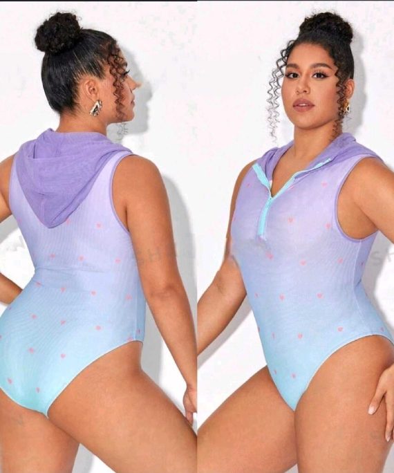 BODY CON CAPUCHA FANGTASY