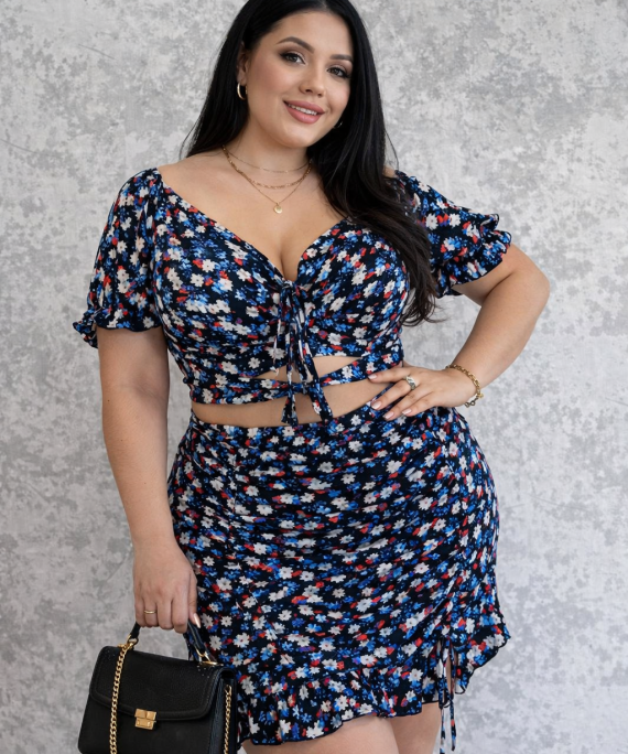 SET ESTAMPADO FLORAL CON CORDON