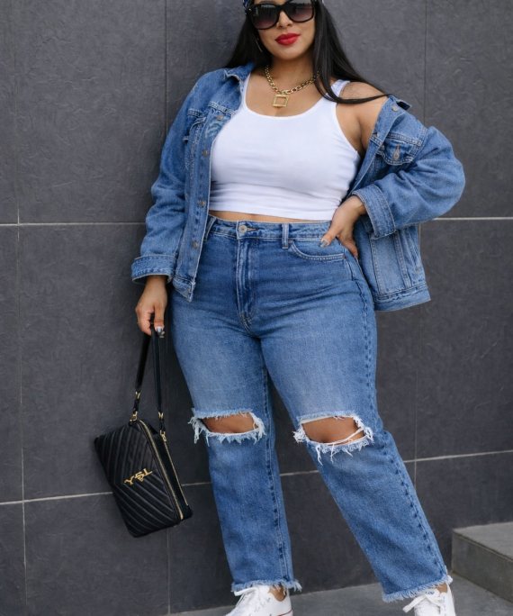 JEANS BOTA RECTA ROTO EN RODILLAS