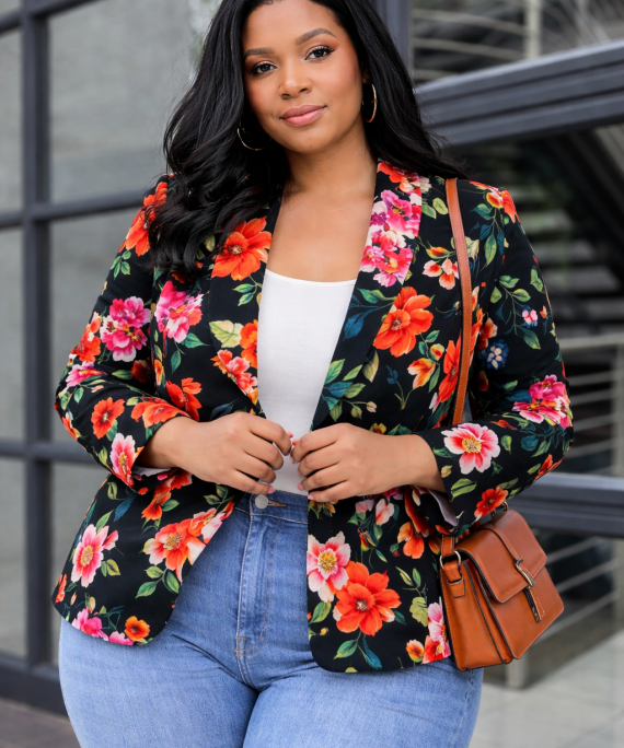 BLAZER NEGRO CON ESTAMPADO FLORAL