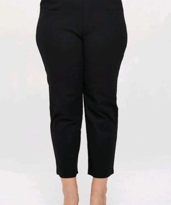 PANTALÓN RECTO CLÁSICO NEGRO