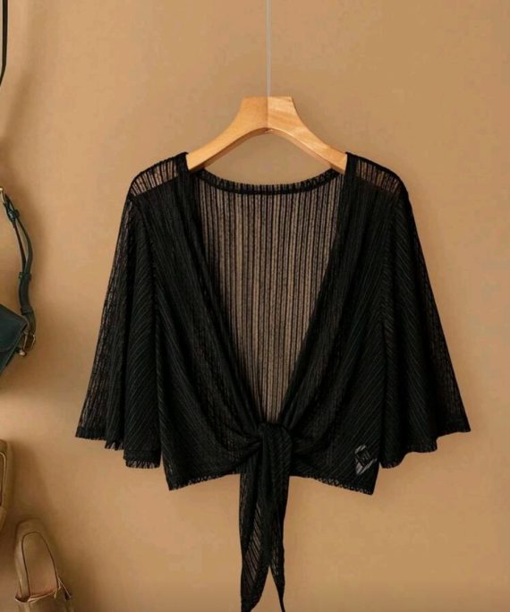 TOP LIGERO DE ENCAJE Y MALLA