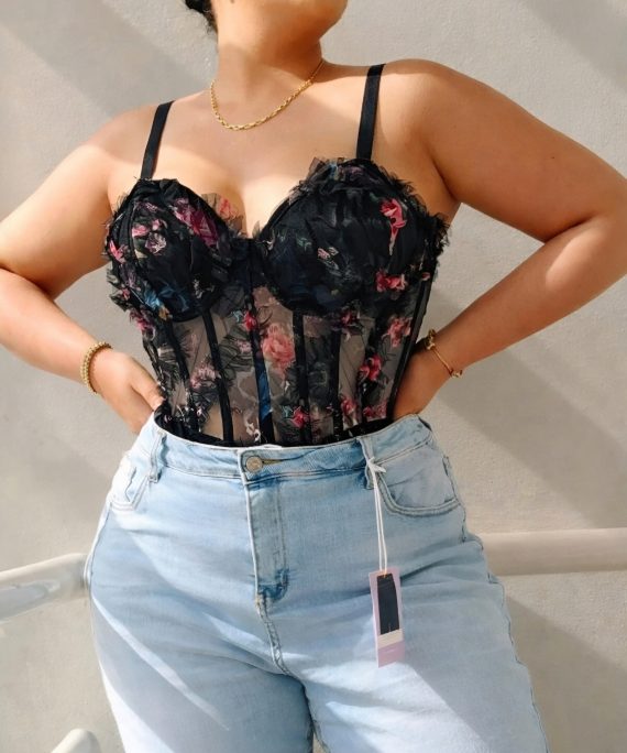 TOP DE TIRAS CON ESTAMPADO