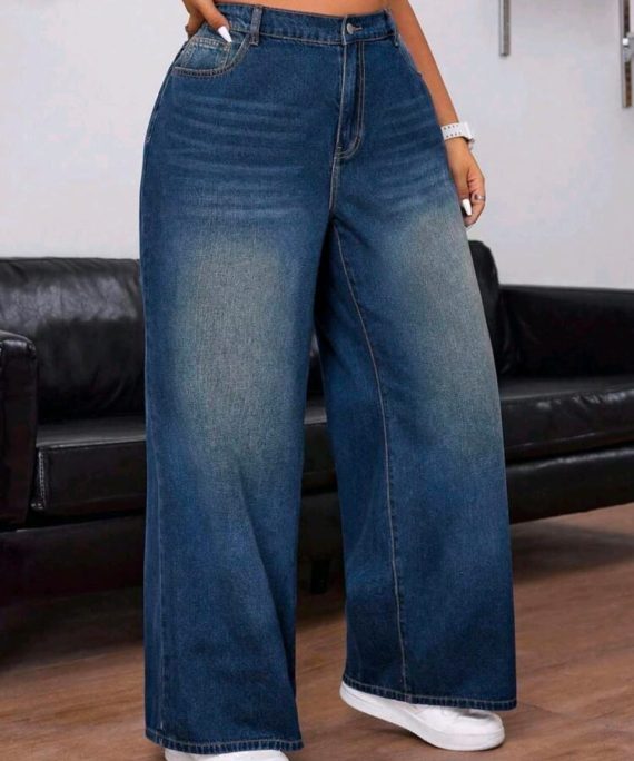 JEANS BOTA ANCHA CON ARRUCHE