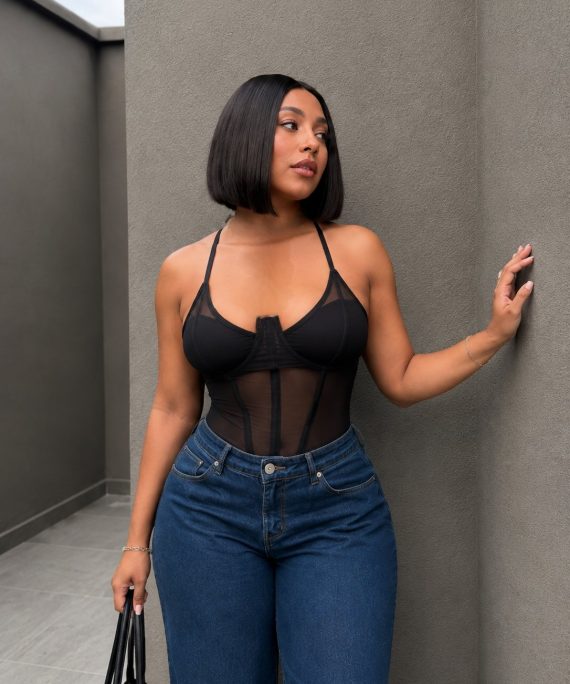 Top samantha negro con blonda